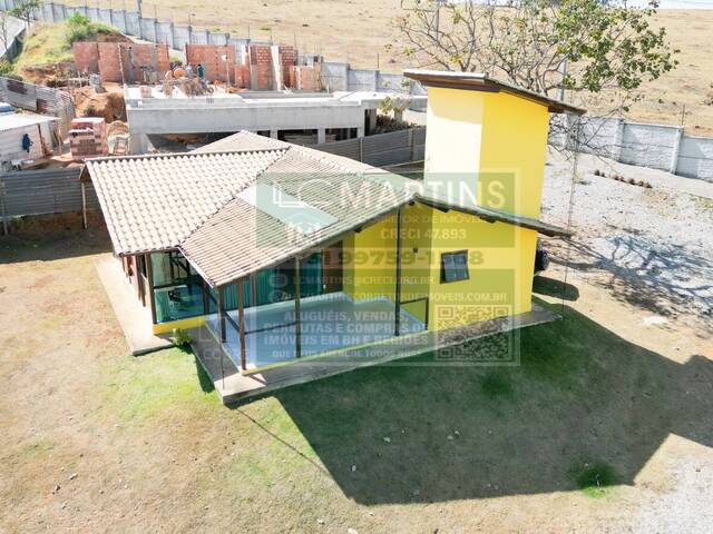 #100 - Casa para Venda em Confins - MG - 2